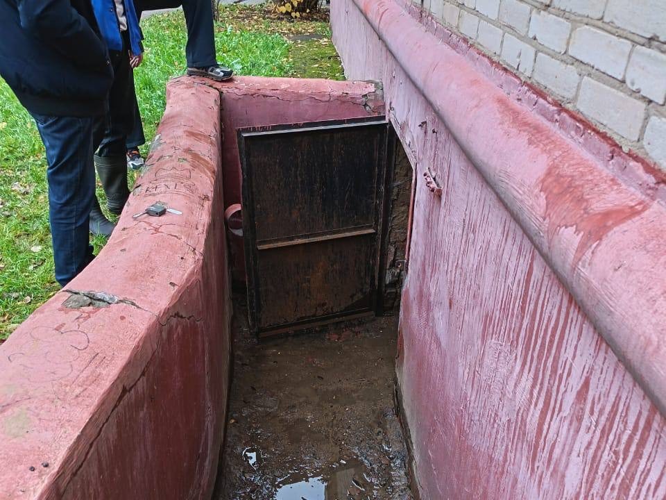 Во Фрязине устранили засор в подвале жилого дома по просьбе жителей