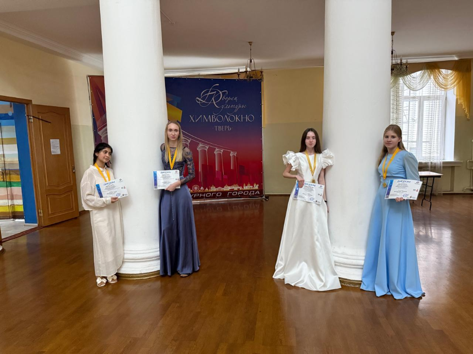 Четыре победы на Международном фестивале взяли вокалистки школы искусств Дзержинского