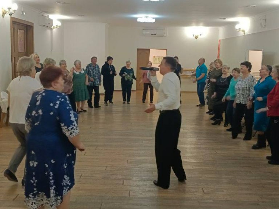 Теплый вечер ко Дню матери прошел в ДК «Видное»