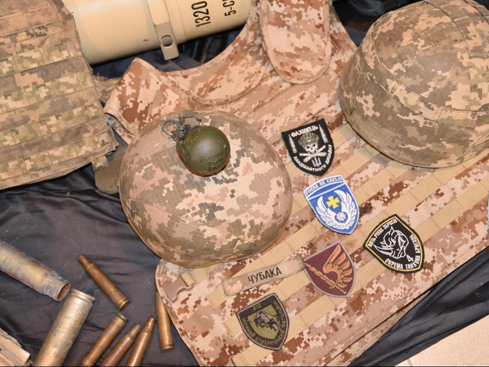 «Это важно для будущих патриотов»: дети примерили форму солдат и послушали истории ветеранов из Лотошина