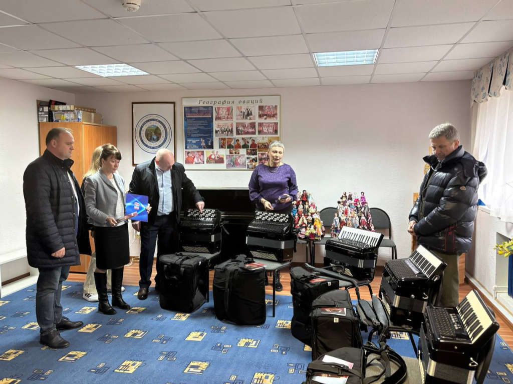 Детская школа искусств в Молодежном получила новое оборудование на ₽5 млн