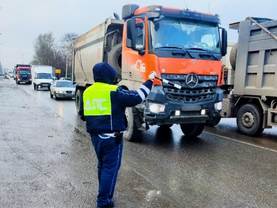 Стройотходы под прицелом: 32 грузовика проверили, четверо «прокололись» на документах