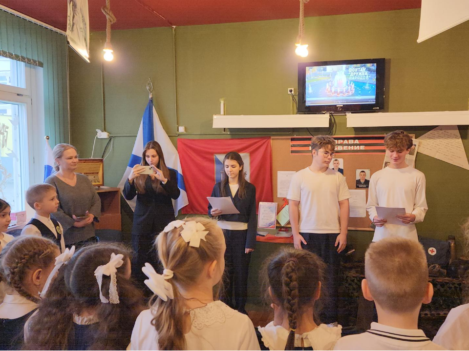 Второклассники из Красногорска написали письма солдатам в зону СВО