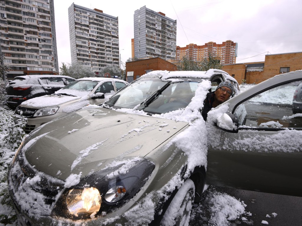 Когда в Подмосковье выпадет снег и придет зима, рассказал синоптик