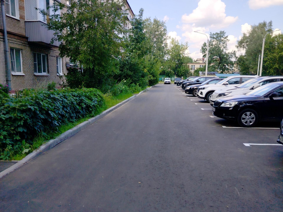 Новые тротуары, парковки и зеленые зоны появились в Электростали: проверьте, входит ли ваш дом в список обновленных дворов