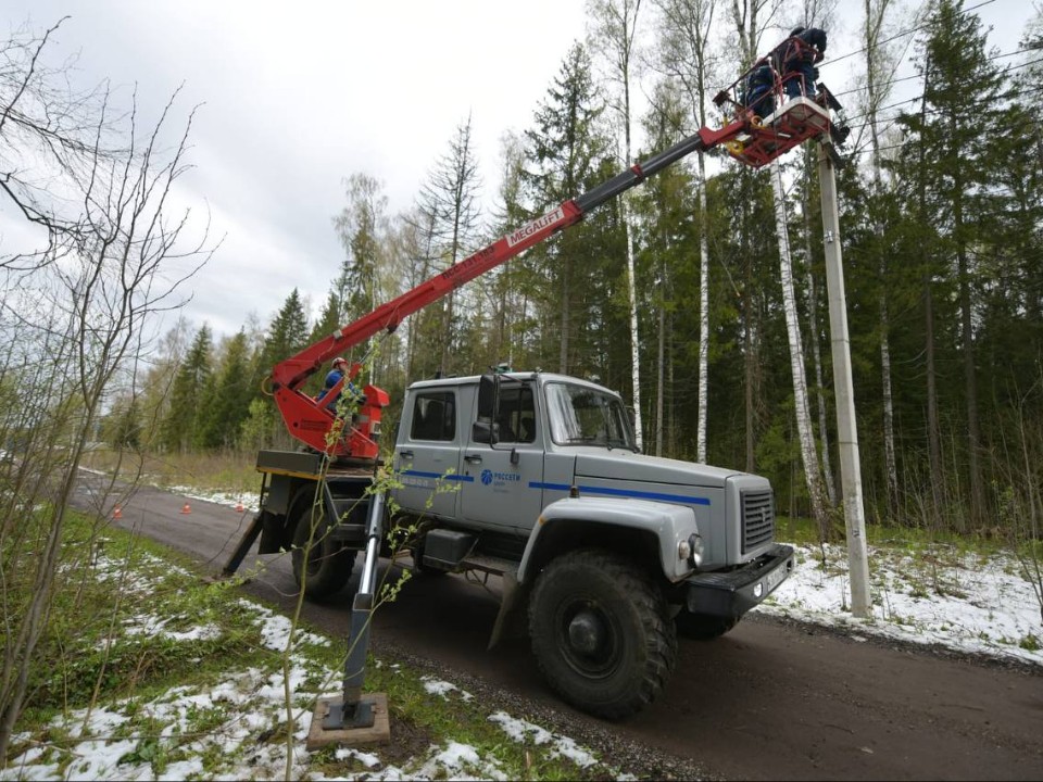 Ружан предупредили о налипании снега на провода