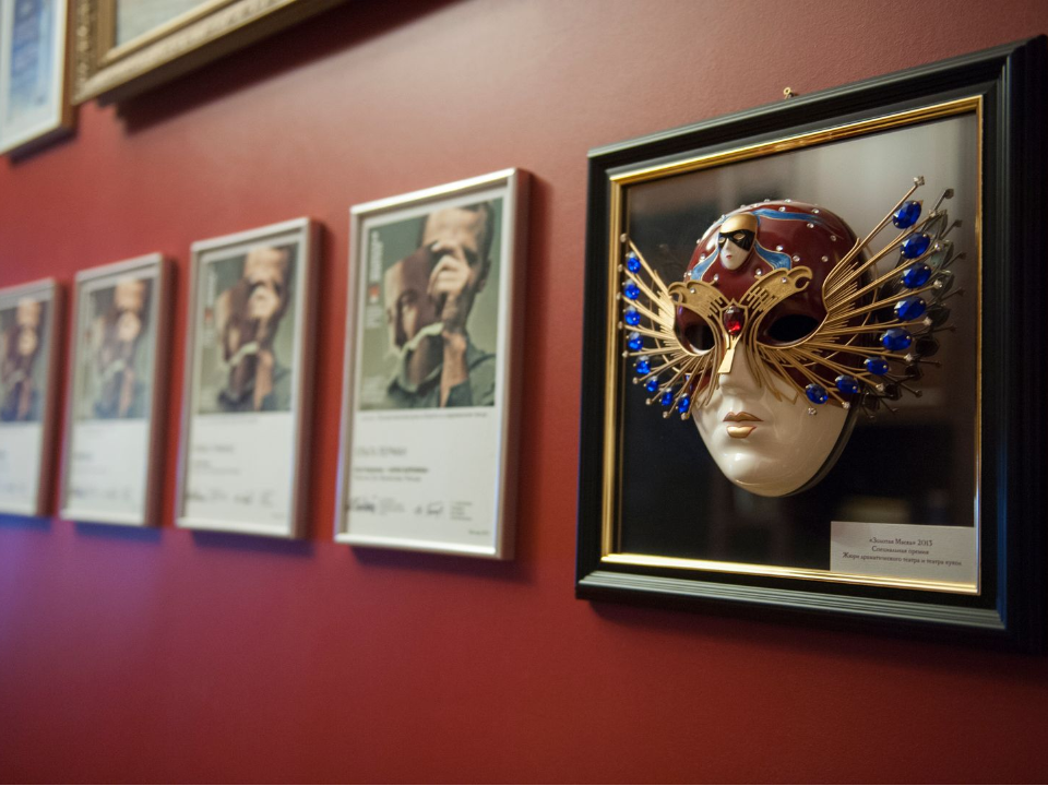 Разговор за кулисами: на встрече с актером театра имени Гоголя расскажут о техниках очарования публики