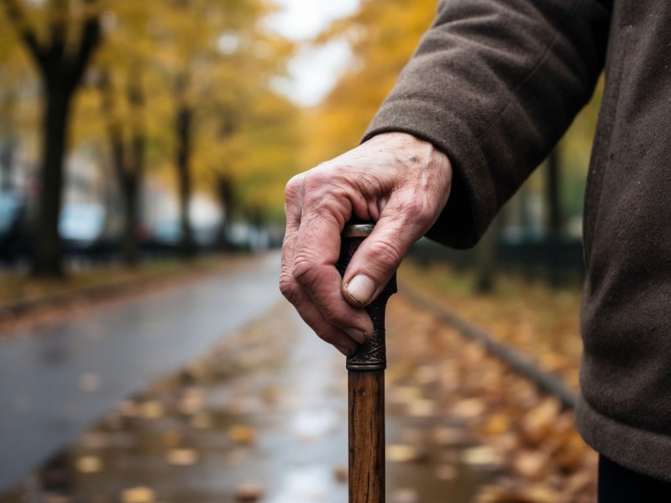 Возраст уязвимости: названы самые опасные инфекции для людей старше 60 лет