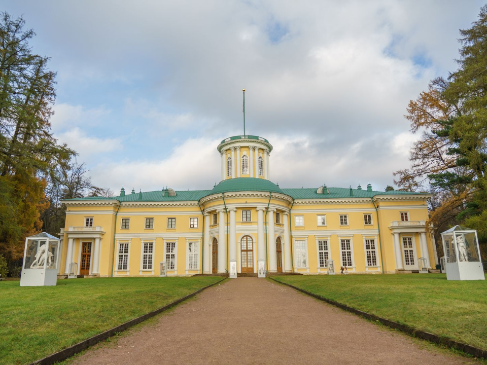 Чудеса богини Каннон: выставка японских гравюр открылась в Архангельском