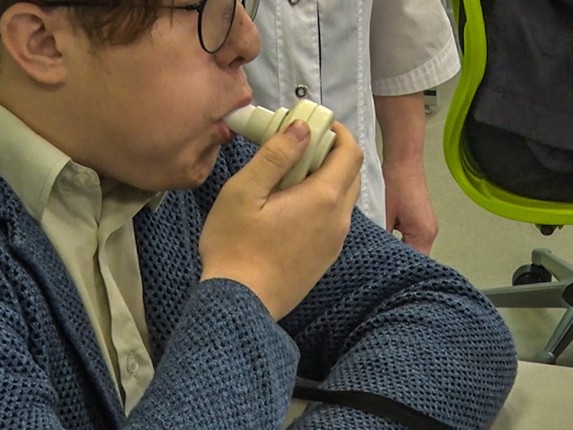 Курение сводит на нет действие антибиотиков: врачи предупреждают воскресенцев