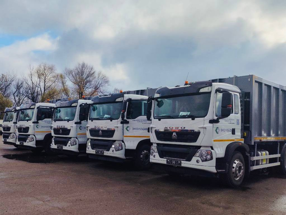 Новая спецтехника: крупногабаритный мусор теперь не будет задерживаться на площадках