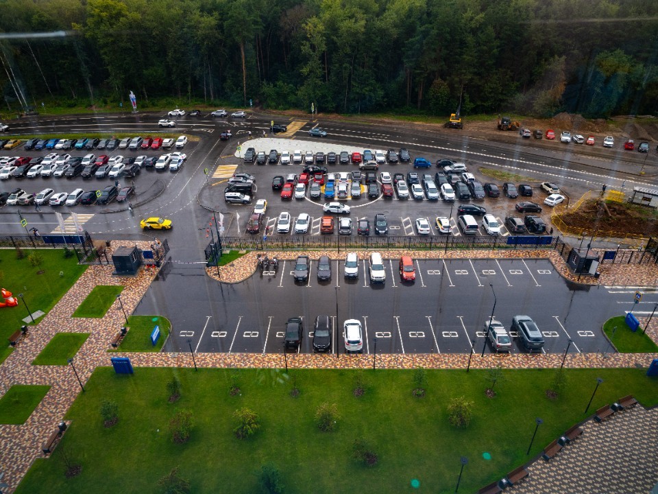 Владельцам брошенных авто в Заветах Ильича грозят расходы из-за эвакуации