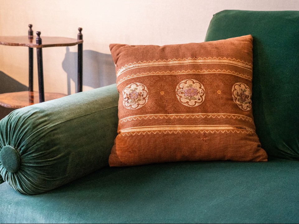 «История про риск, а не про выгоду»: почему нельзя покупать выставочные образцы мебели