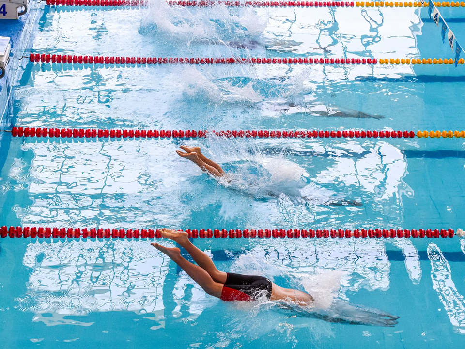 Дзержинские пловцы взяли пять медалей на региональных соревнованиях в Черноголовке