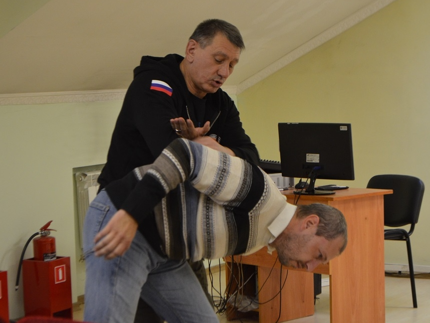 Народные дружинники Наро-Фоминска отработали приемы самообороны