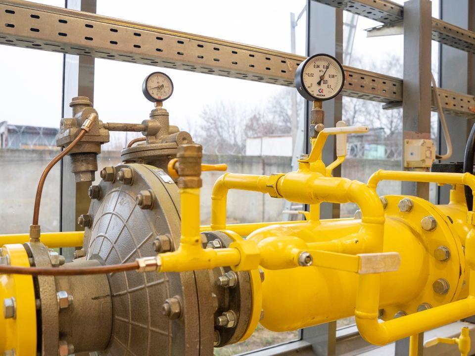 Коммунальщики ликвидируют сбой на сетях отопления в Красноармейске