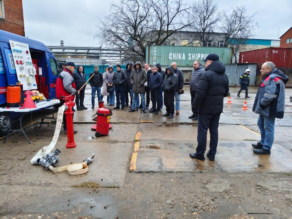 В Балашихе 40 руководителей получили дипломы по пожарной безопасности: какие практические навыки освоили и где это пригодится