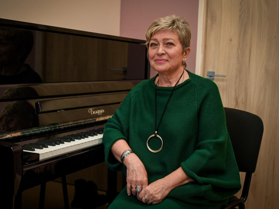 Играть мечтала с детства: бронницкая пианистка с полувековым стажем раскрыла секреты профессии