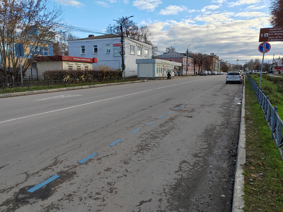 Синяя разметка и новые знаки: что происходит на улице Октябрьской в Зарайске
