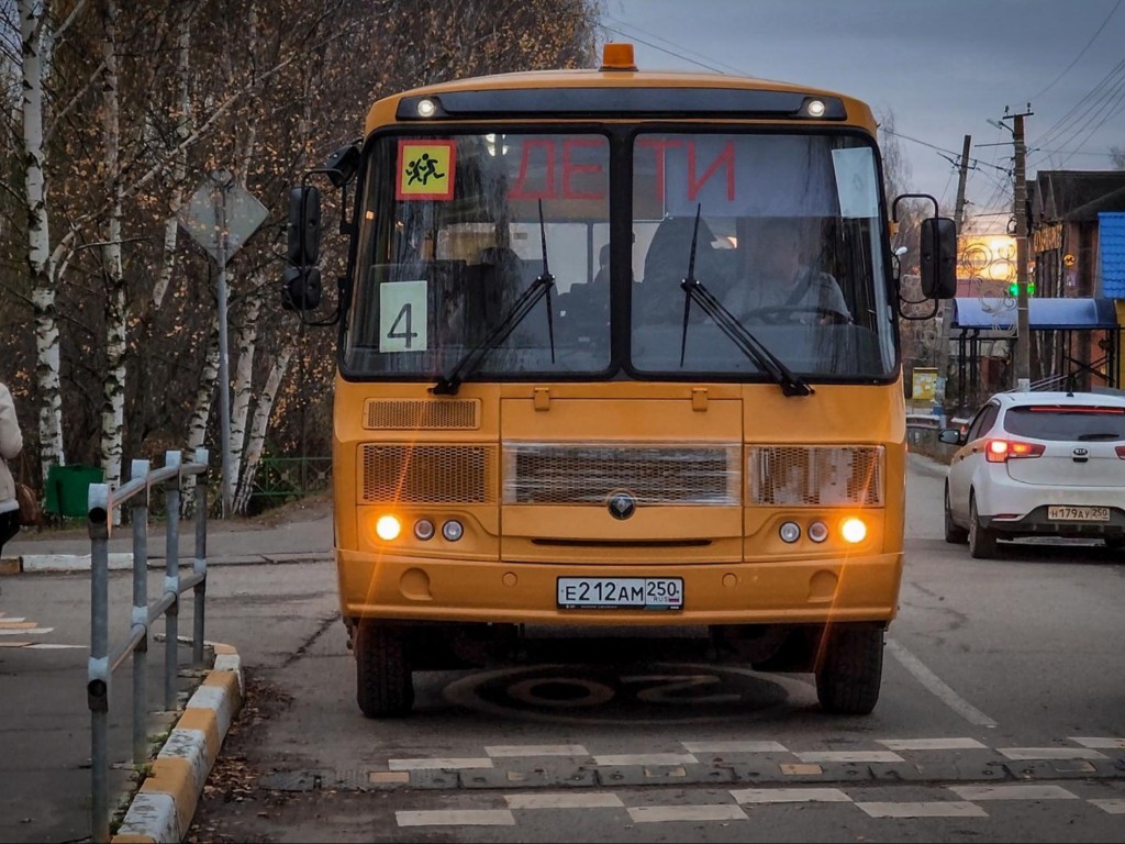 Вышел в рейс: новый автобус начал курсировать от отдаленных деревень до Никитской школы
