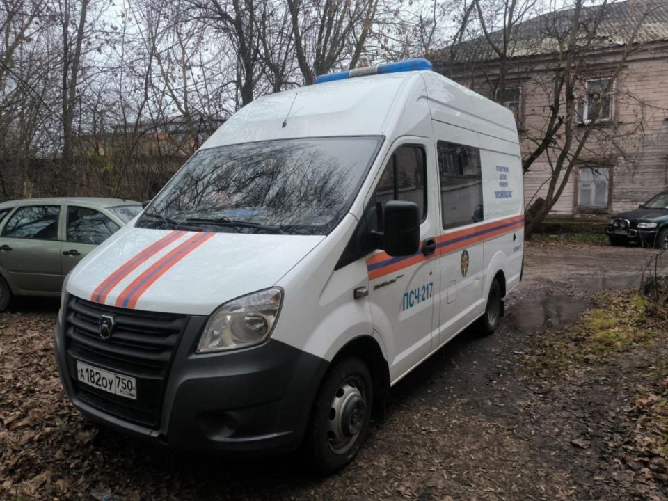 Необычный вызов в Егорьевске: почему пожарным пришлось помогать медикам?