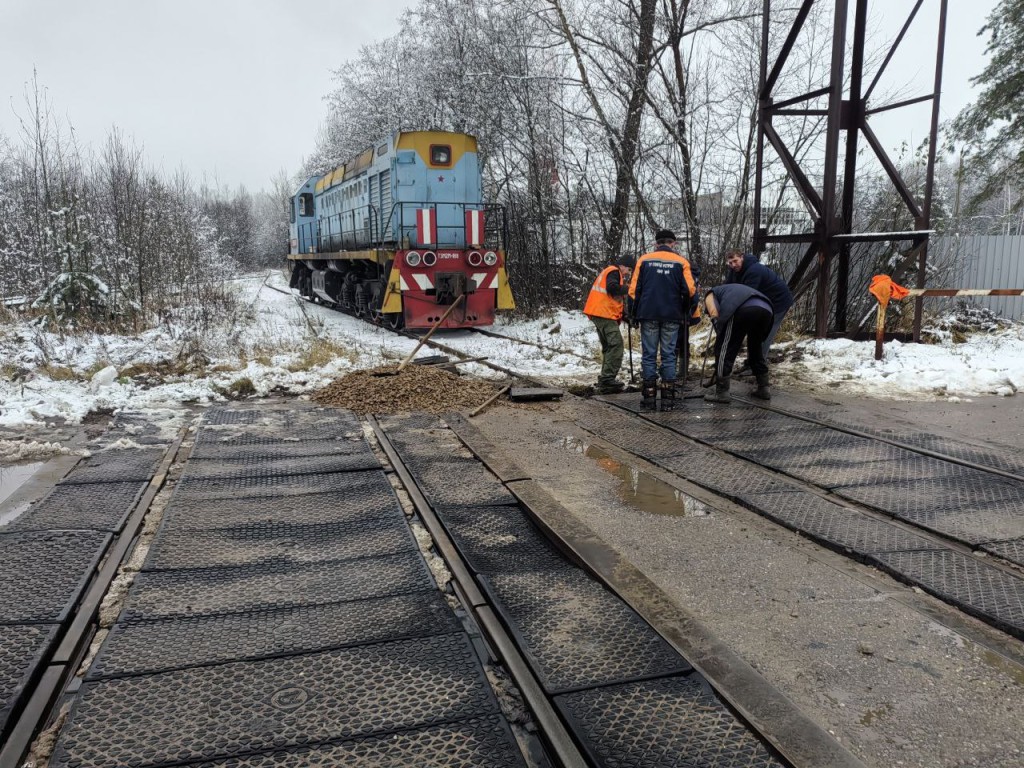 В Дубне начали ремонт железнодорожного переезда на проезде Энергетиков