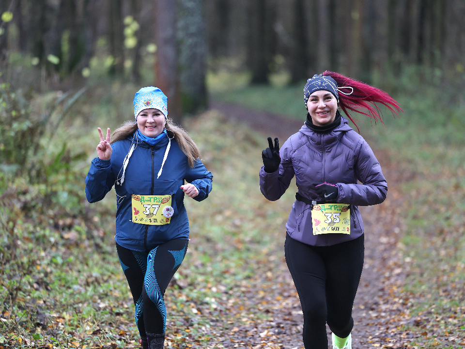 От мала до велика: сотни участников вышли на старт забега «Дмитров Трейл Осень»