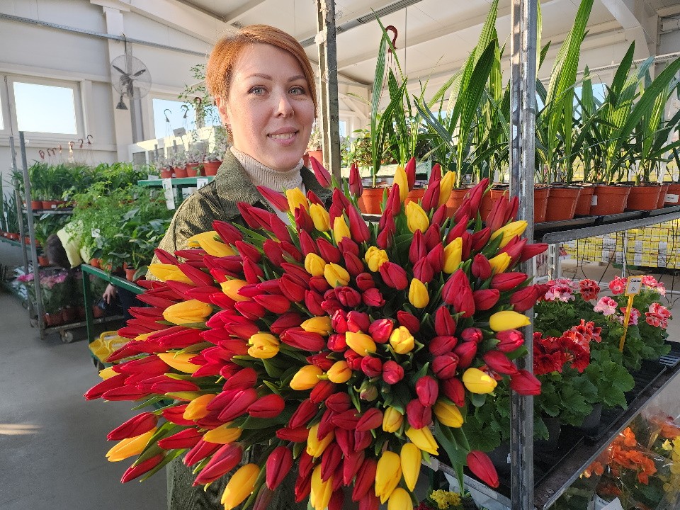 Жители Лосино-Петровского рассказали, какие подарки приготовили ко Дню матери