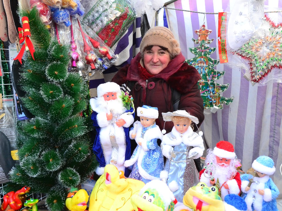 Подарки и фермерские деликатесы: где откроются новогодние ярмарки
