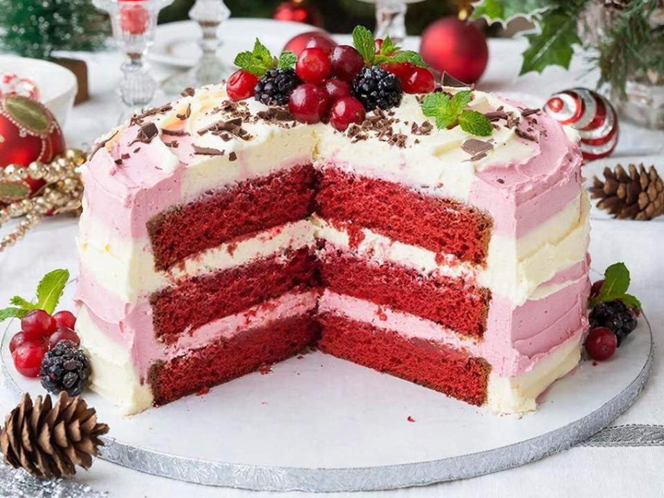 Огненный десерт как символ Нового года 2026: «Красный бархат» с творожным кремом
