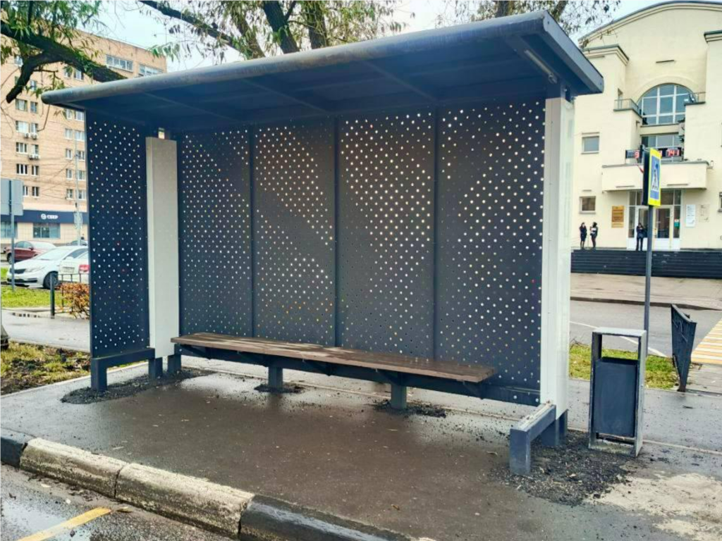 Почему ждать автобус в Подмосковье стало комфортнее — рассказываем, где появились новые остановки