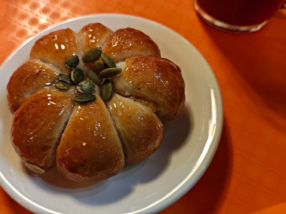 Пирог в форме тыквы от жительницы Сергиева Посада покорил интернет