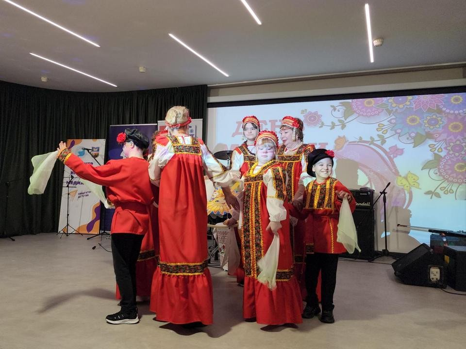 Особенный концерт для мам прошел в культурно-информационном центре «Леонидовка»