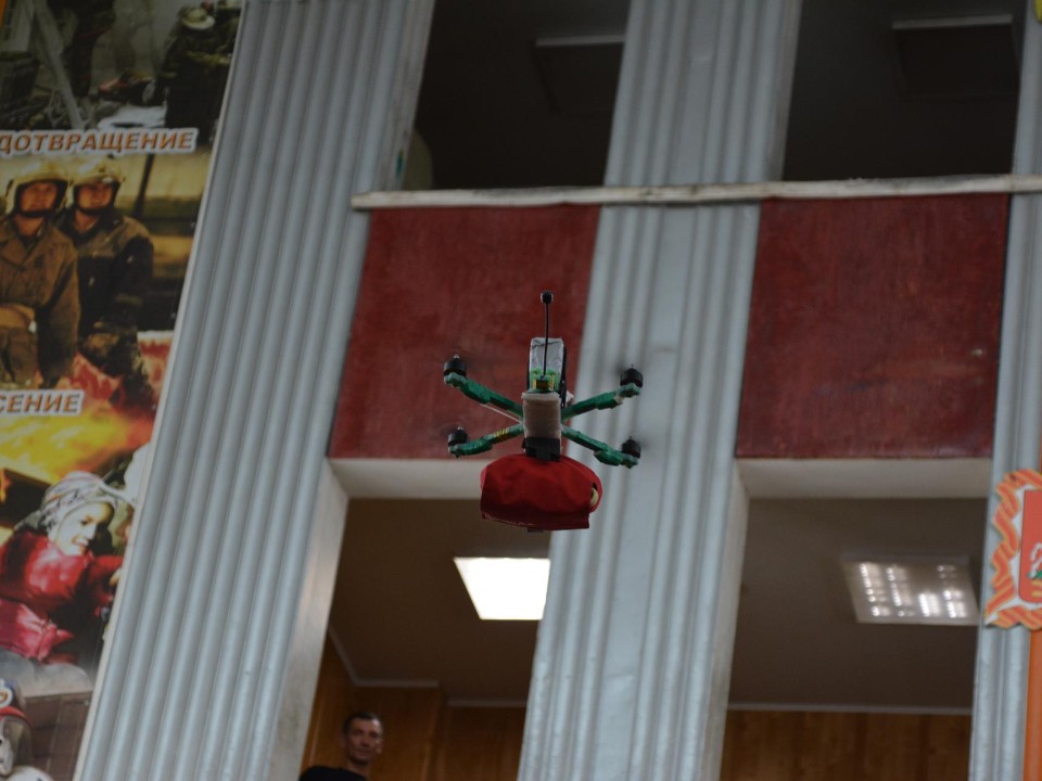 На крыльях технологий: как беспилотники будут помогать подмосковным спасателям тушить пожары и эвакуировать людей