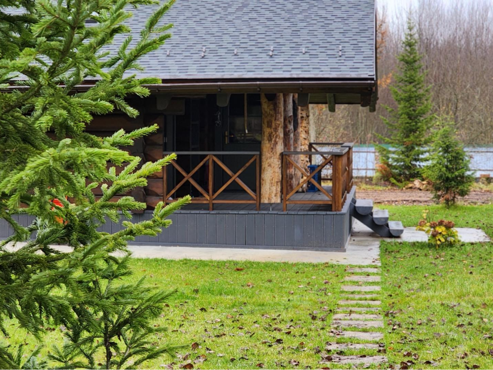 В конно-спортивном комплексе под Рузой построят гостевые домики из опилок