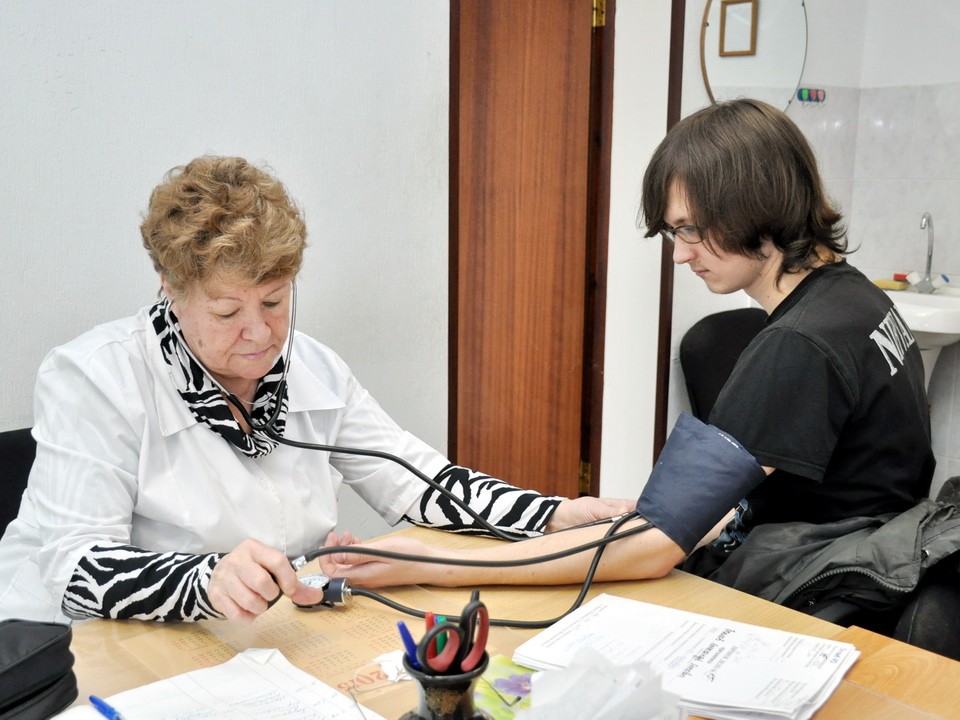 Магнитные бури продолжат издеваться над метеочувствительными целые сутки — РАН