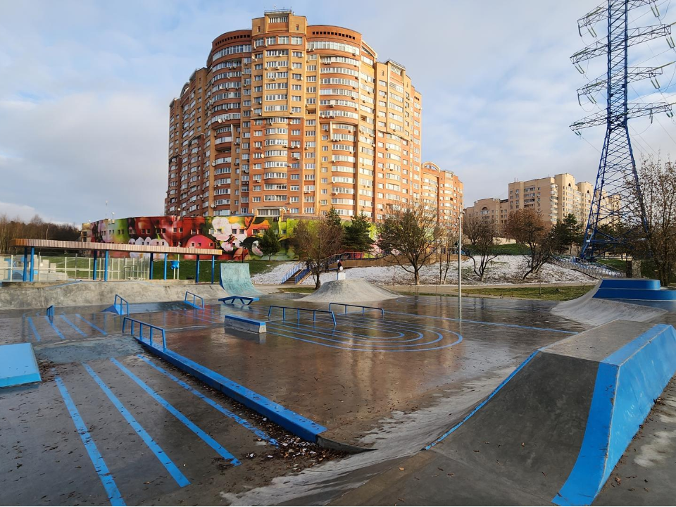 Новое спортивное пространство откроют в Красногорске: скейт-парк, баскетбол и паркур