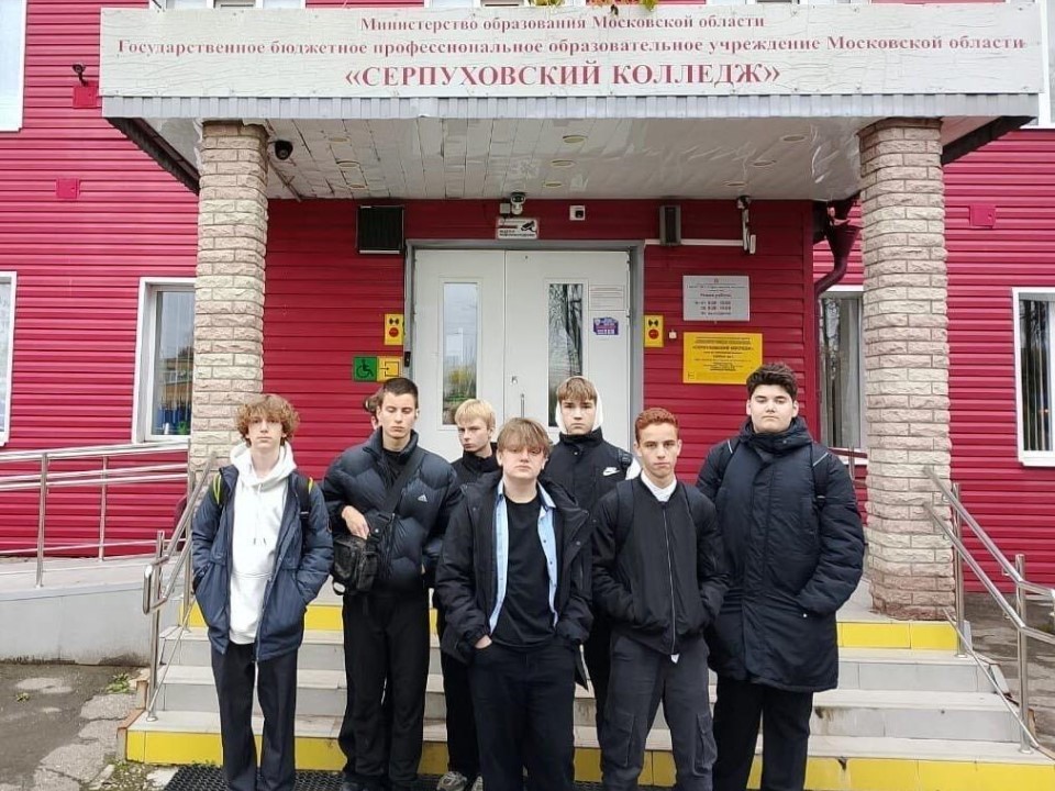 Сварщик — парень работящий: в Серпухове школьники проверили на практике, что стоит за этой фразой