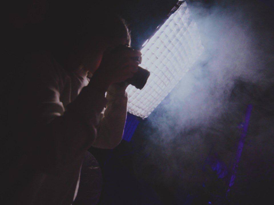 Театральные лучи и завораживающие тени запечатлели студентки медиашколы в Щелкове