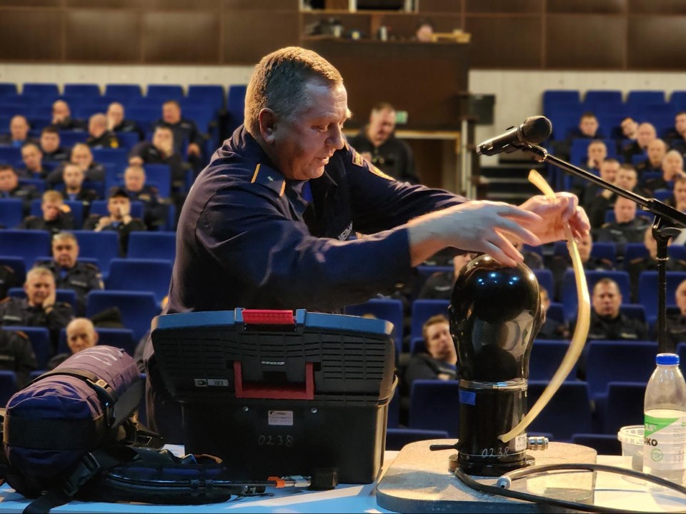 Спасатели Подмосковья повышают квалификацию в Рузе