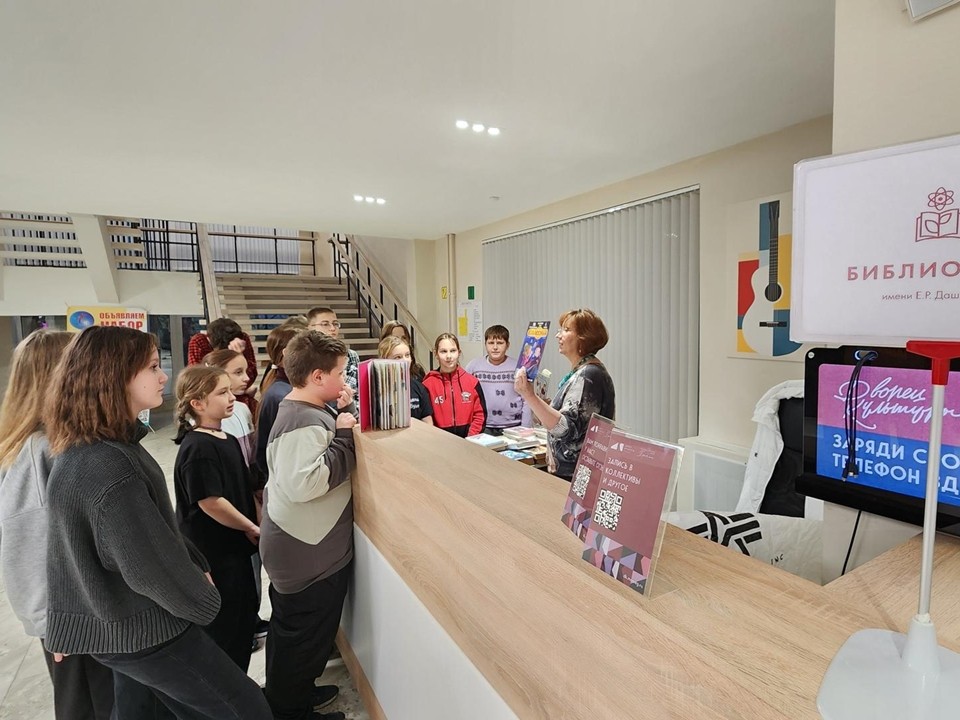 В «Протоне» открыли мобильную библиотеку для молодых творцов и их родителей