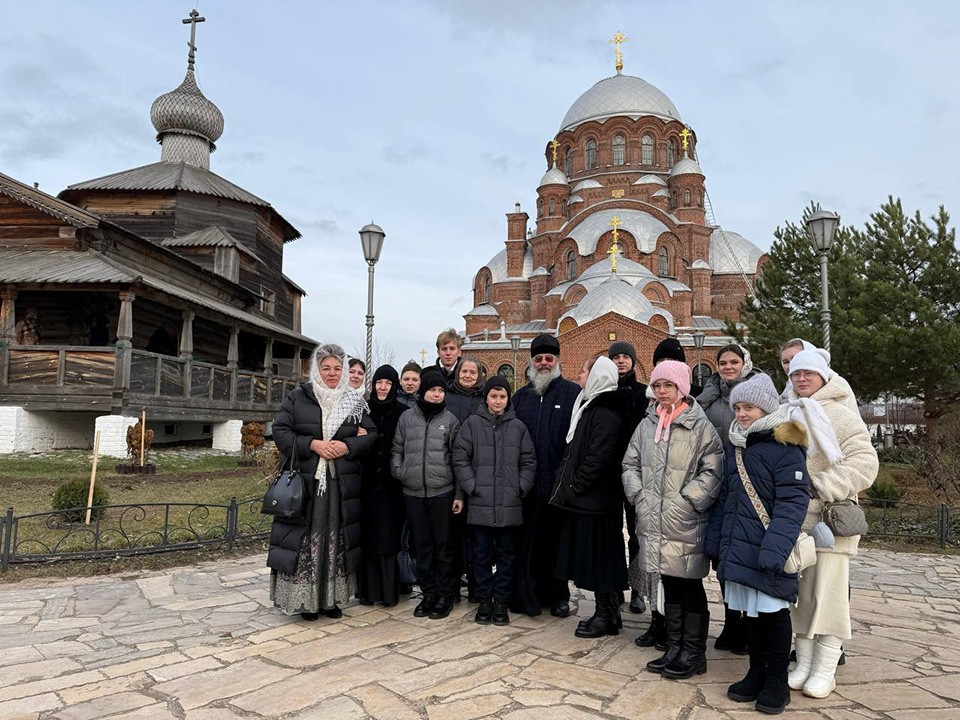 Хор Боголюбского храма из Пушкино совершил паломничество к святыням Татарстана