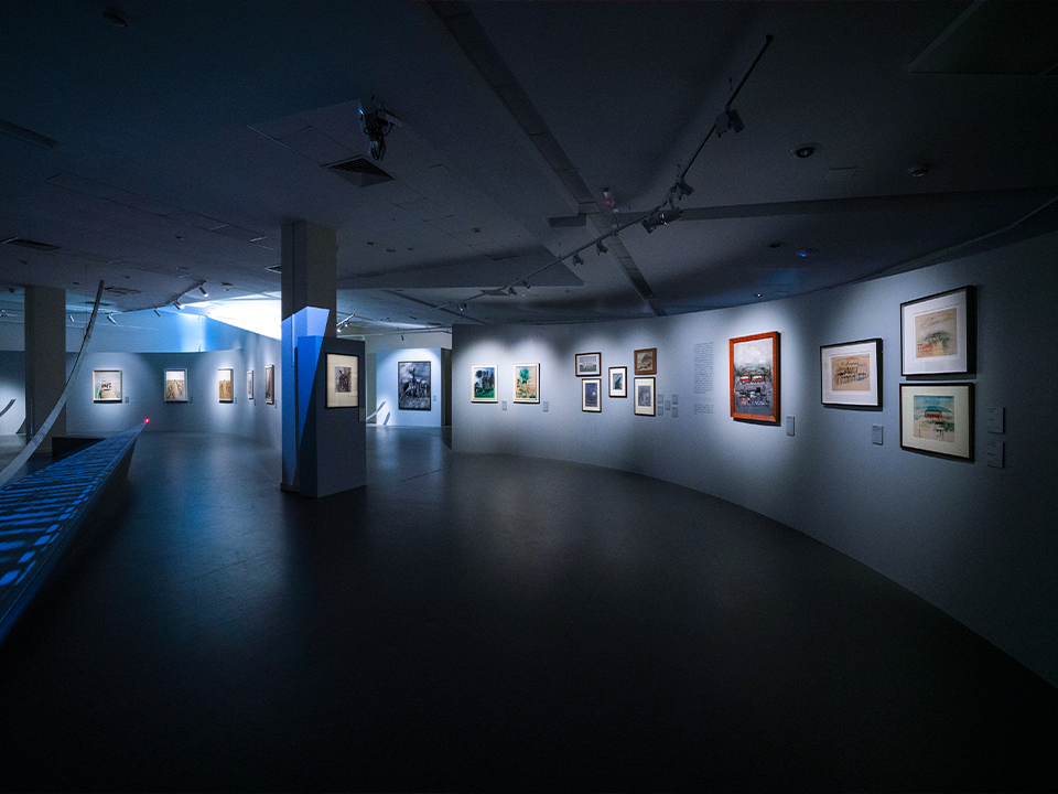 В Королеве начала работу выставка «Предновогодняя сказка» художницы Евгении Демар