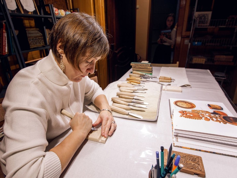 Творчество, объединяющее поколения: что изменится в сфере народных художественных промыслов Подмосковья и какая господдержка ждет мастеров