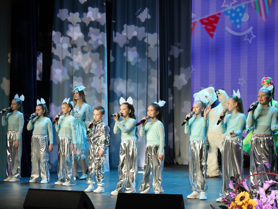 Настоящий праздник подарили мамам дети в ЦКТ «Родники»