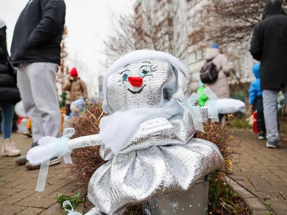 Из чего лепить снеговиков на конкурс в Мытищах, если еще не выпал снег