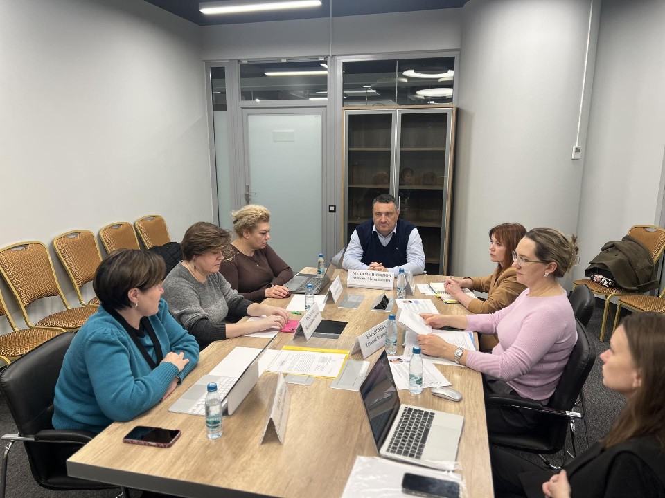 Сильная команда для чистых дворов и теплых домов: как оценивались компетенции замглав по ЖКХ и что решила комиссия