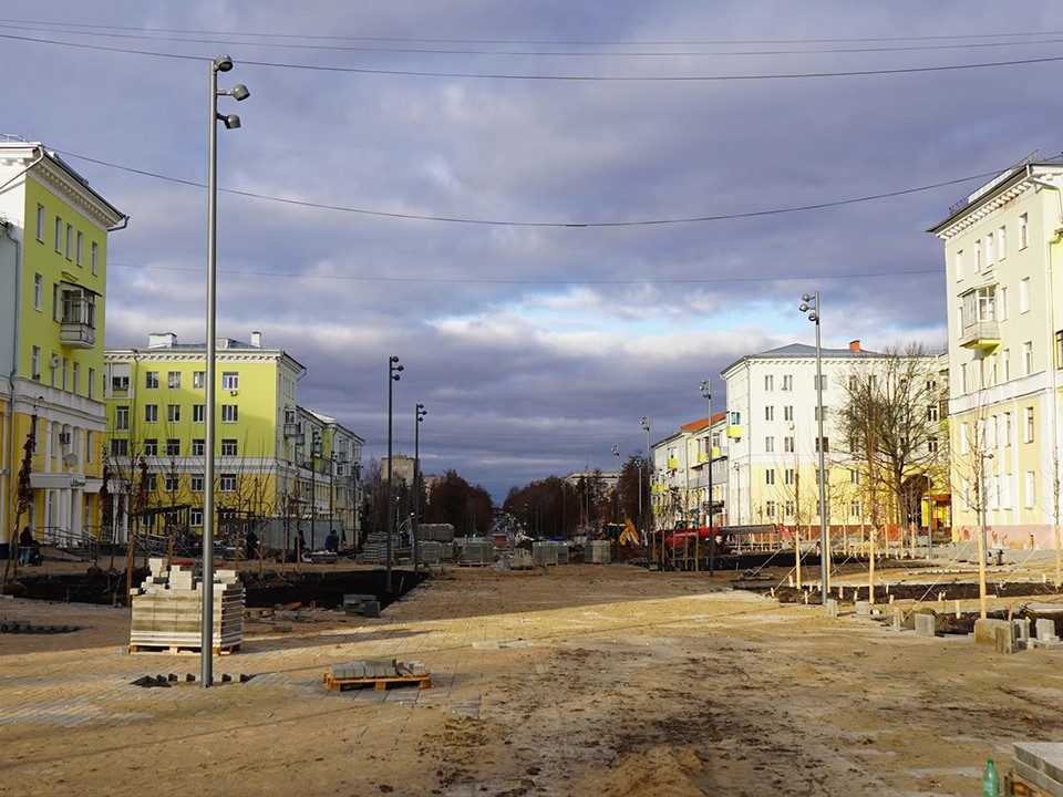 Инженерная «начинка» готова: строители заливают чашу главного фонтана Ступина