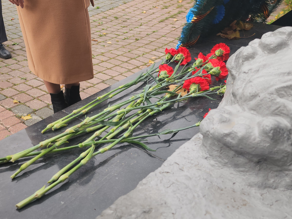Память погибших сотрудников органов внутренних дел Фрязина почтили возложением цветов
