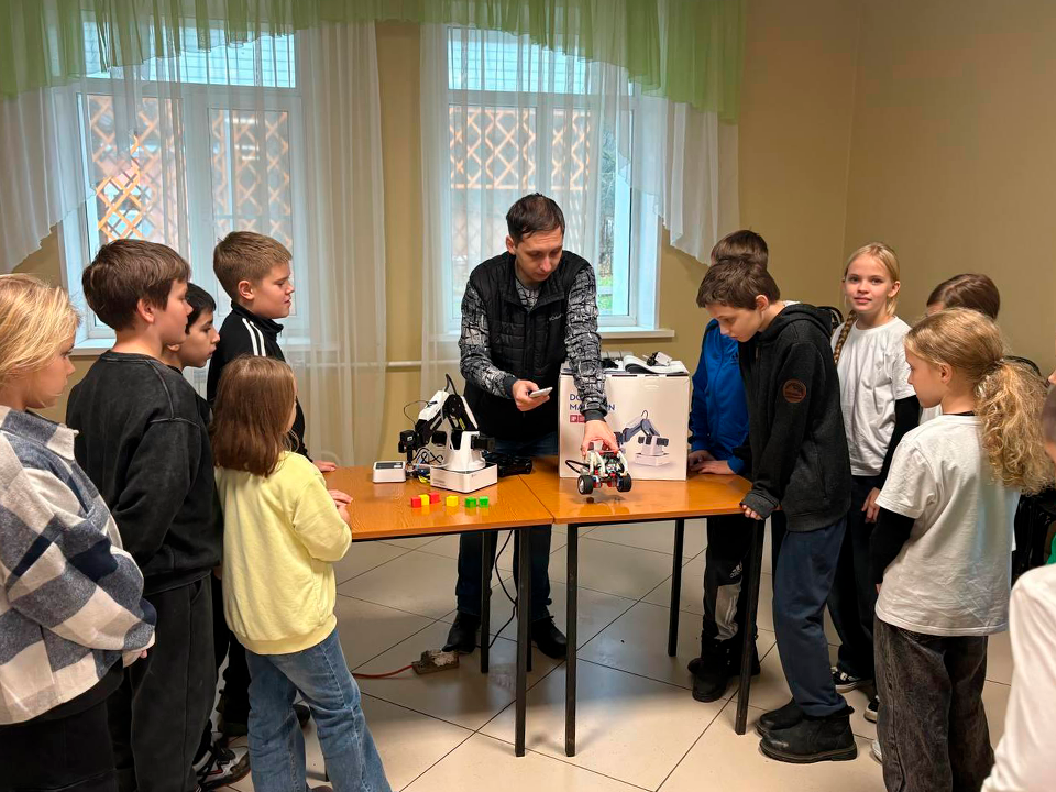 Каникулы с пользой: в детском лагере «Осетр» в Зарайске завершается «умная» смена